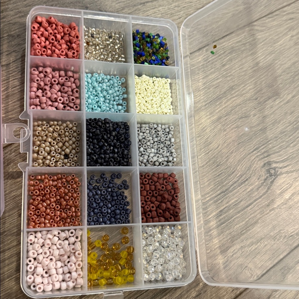 Assorted Bead Collection for Crafting - Picture 8 of 12